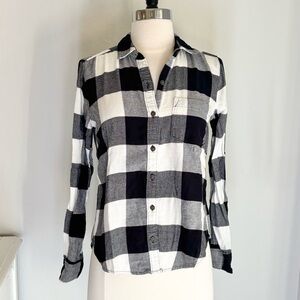 Abercrombie & Fitch Black & White Buffalo Plaid Flannel Button Down Shirt, XS